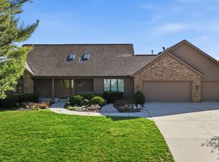 7215 Wintergreen Dr, Fort Wayne, IN 46814