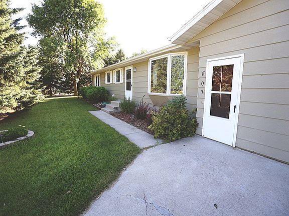 3rd image of 807 Lund Ave SE