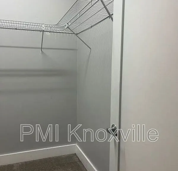 523 N Bertrand St #205 — Photo 11