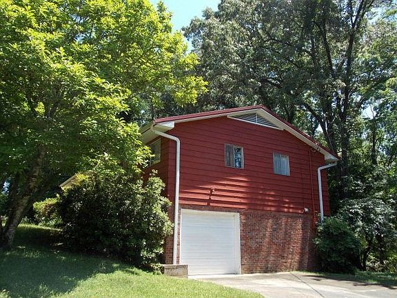 2nd image of 408 Vivian St