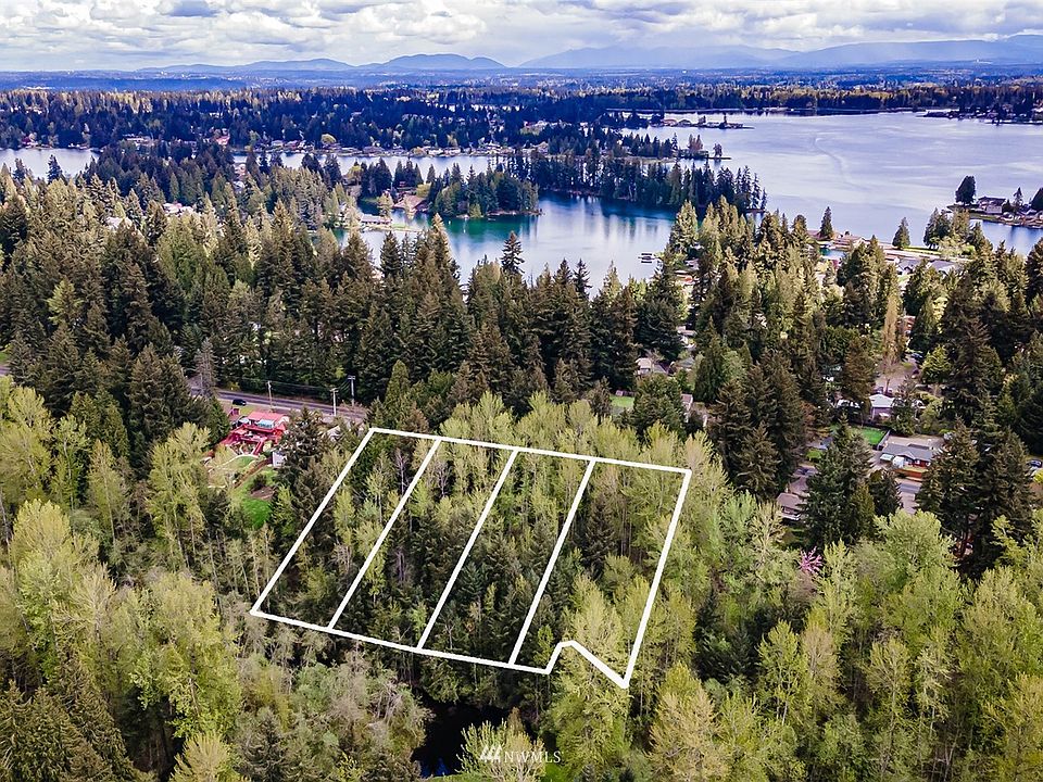 Two acres, four pristine lots, along W Tapps Dr E, two acres, ready to build your Lake Tapps compound!>