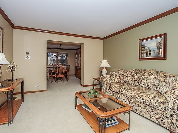 3rd image of 328 Ford Ln