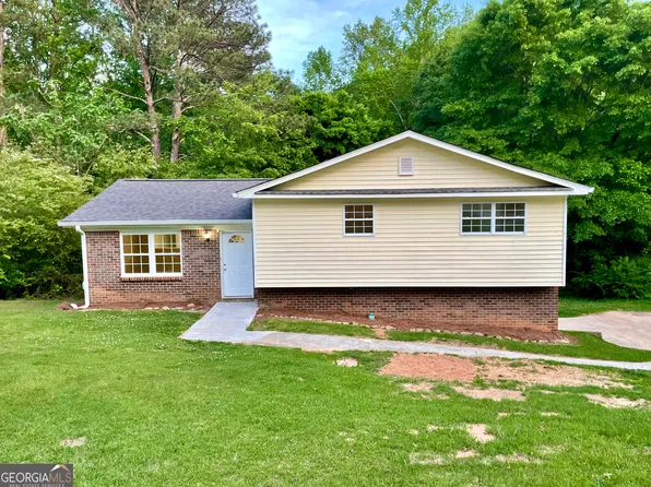 2201 Chestnut Log Loop, Lithia Springs, GA 30122