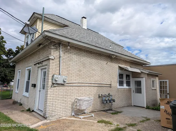 121 Kossuth St #1, Somerset, NJ 08873