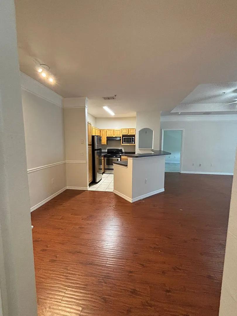 Nice 2/2 Aptamnet With 2 Parking In The Hampston For Rent — Photo 4