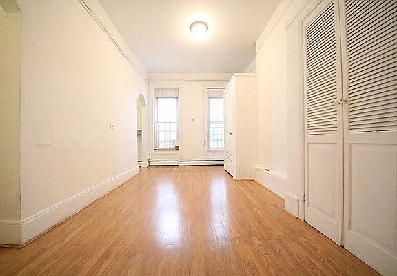 3rd image of 840 2nd Ave #1