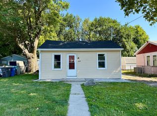 2826 Lyon St, Des Moines, IA 50317