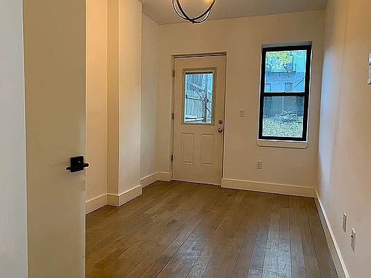 3rd image of 826 Saint Johns Pl #1F