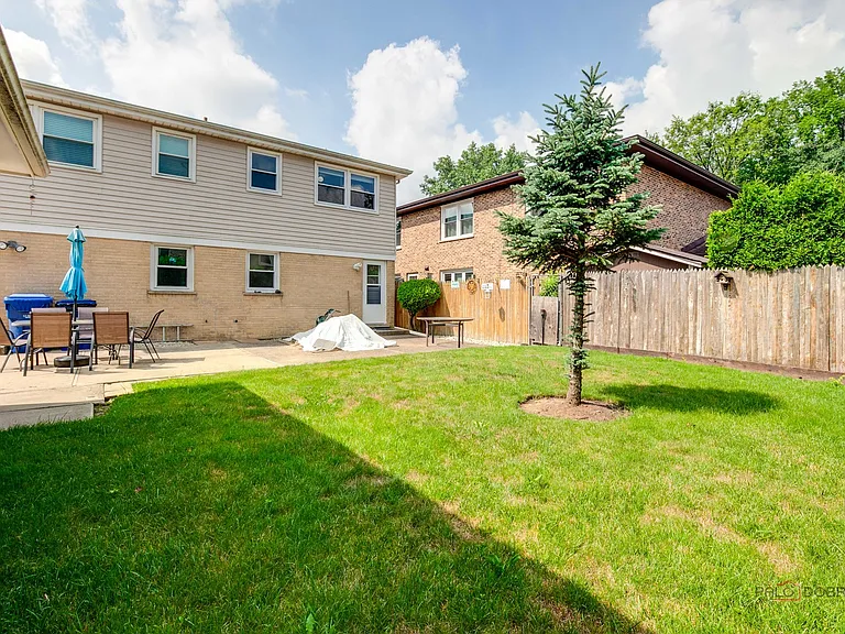 334 Euclid Ave — Photo 36
