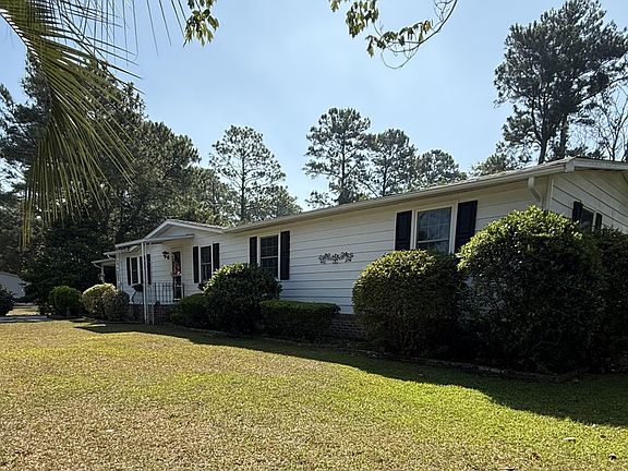 2nd image of 3111 Palmetto Dr #330