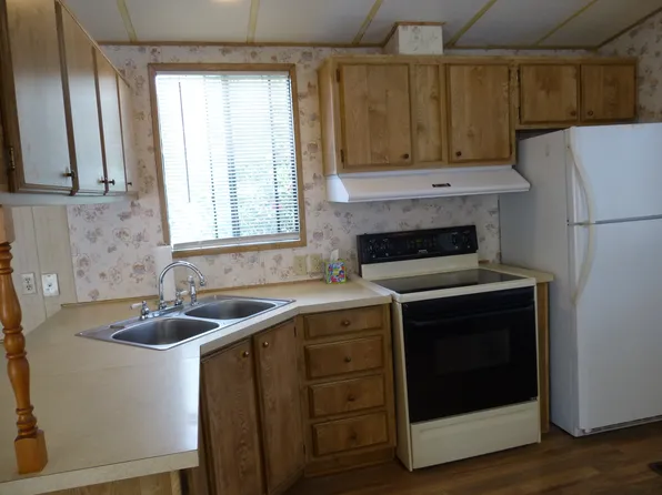 1148 W Live Oak St, Miami, AZ 85539