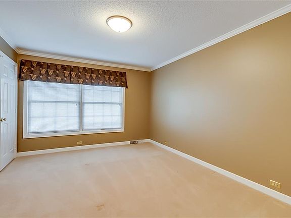5th image of 400 Bella Vista Dr