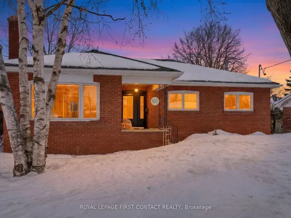 103 Rodney St, Barrie, ON L4M 4C2