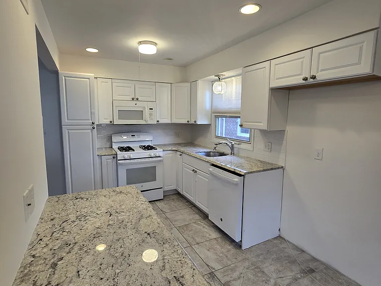 90 Harvey Ave #1 — Photo 6