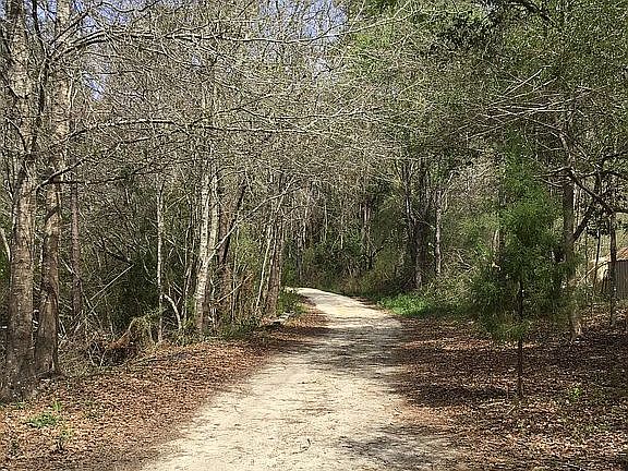 5th image of 2277 Highway 173 N