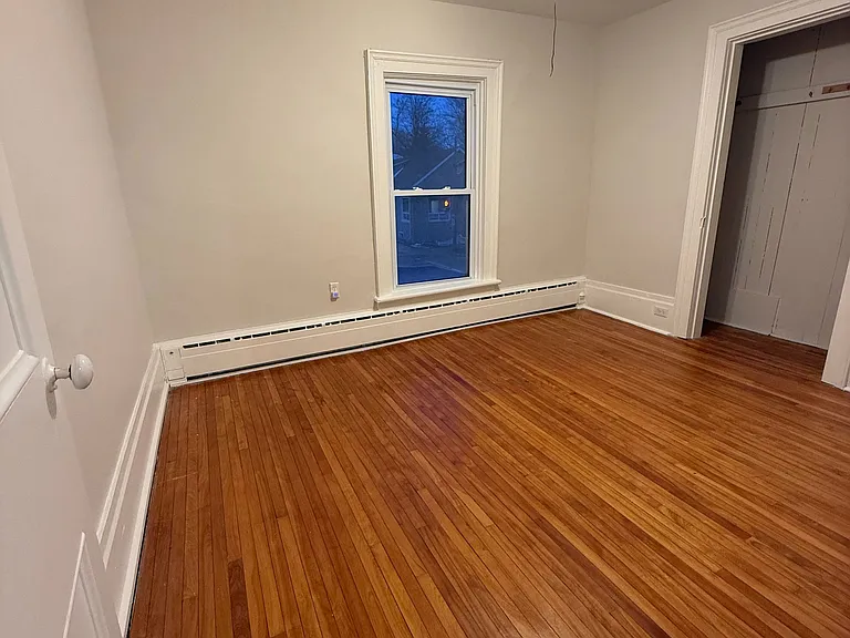 59 B Wellington St E #UPPER — Photo 20