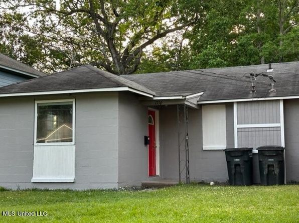 1710 Resca De La Palma St