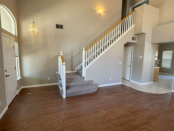 3rd image of 4904 Brittany Ct