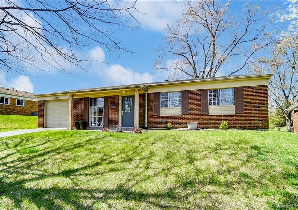1st image of 443 Donington Dr