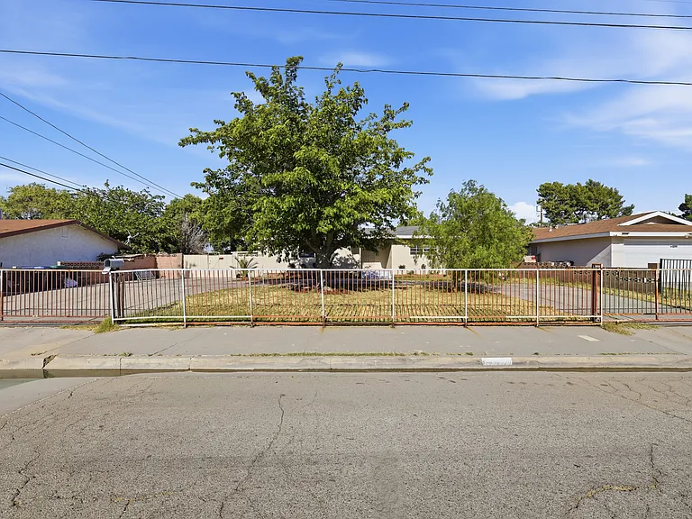 44556 3rd St E — Photo 26