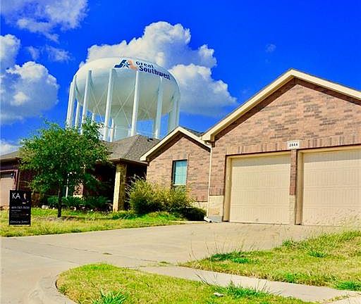 2nd image of 2844 Candace Dr