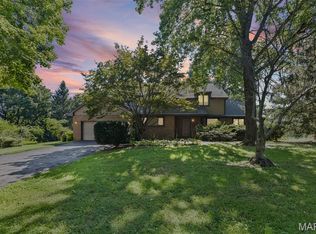 8 Harmin Ln, Collinsville, IL 62234
