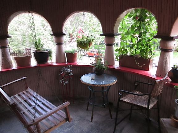 4th image of 1415 N Vine St #3