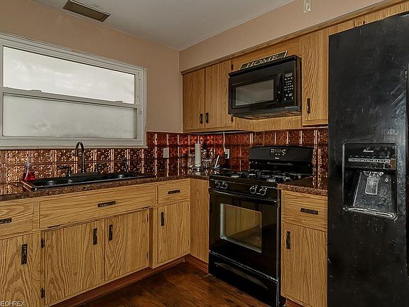 2nd image of 5655 Andover Blvd