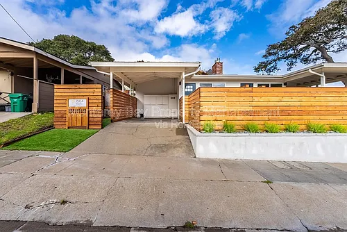 226 Park St Photo 1