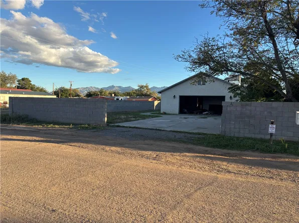3120 E McVicar Avenue, Kingman, AZ 86409