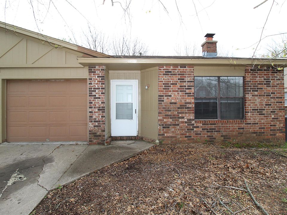 1st image of 715 S 28th St