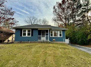 6966 Lindenwood Pl, Saint Louis, MO 63109