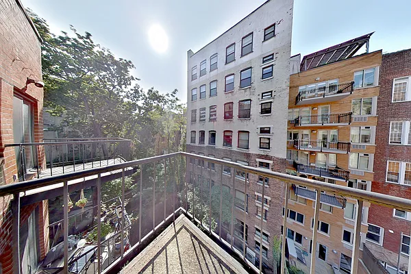 Rented by REAL New York | media 7