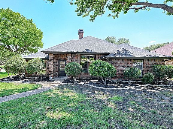 2nd image of 3714 Remington Dr