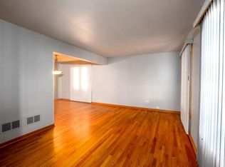 5750 W 88th St, Oak Lawn, IL 60453