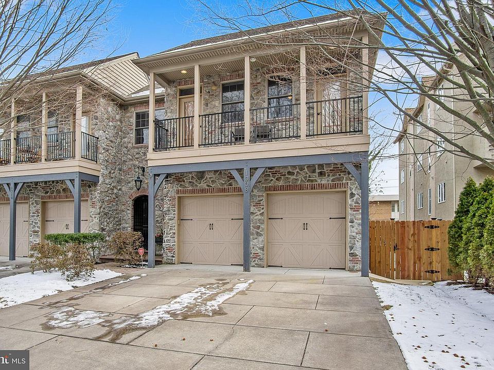 1st image of 1308 Riverview Ave