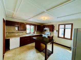 13 Forest St #2, Gloucester, MA 01930