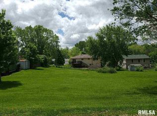 147 Henry Dr, Orion, IL 61273