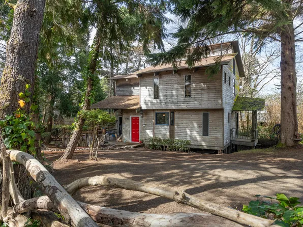 6745 Salal Pl, Gleneden Beach, OR 97388