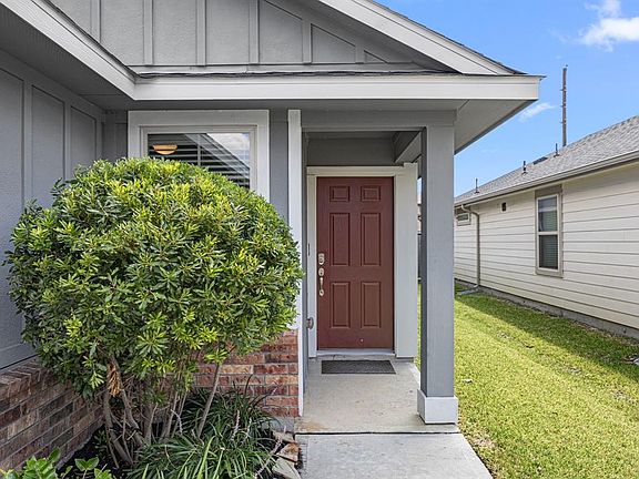 3rd image of 5422 Sunway Dr