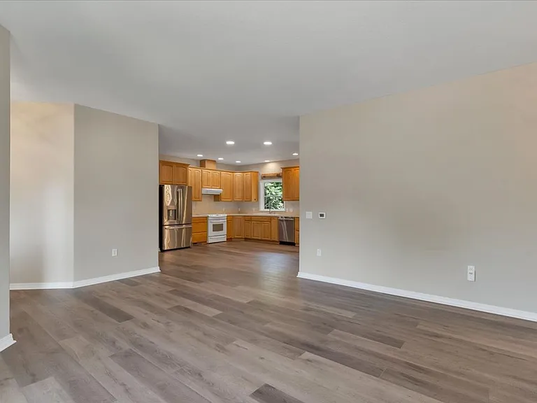 2765 Fort Hill Ave NW — Photo 5
