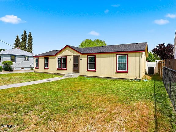 3rd image of 7107 Gregory Pl