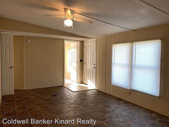 3rd image of 2507 Bromley Dr SE
