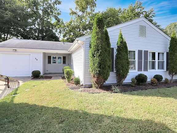 2nd image of 36 Sanlun Lakes Dr