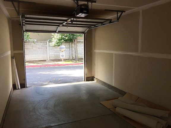 3rd image of 5915 Gloria Dr APT 1