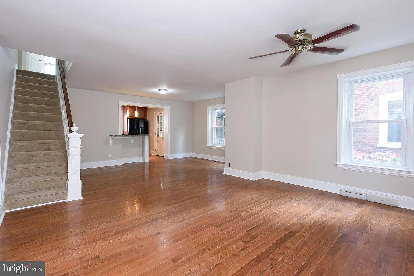 3 bed, 2.0 bath, 1636 sqft, $2,850 — Photo 4