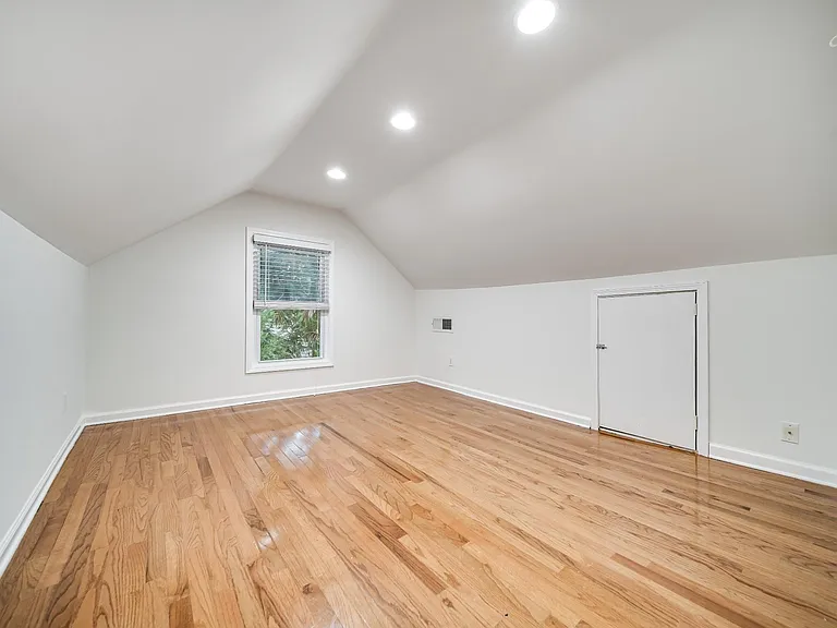 1315 Saturn Dr — Photo 20