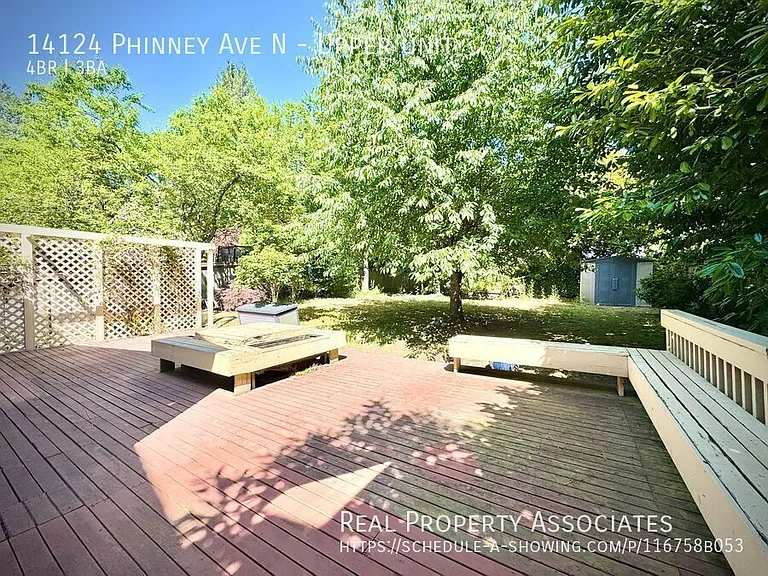 14124 Phinney Ave N #UPPER — Photo 41