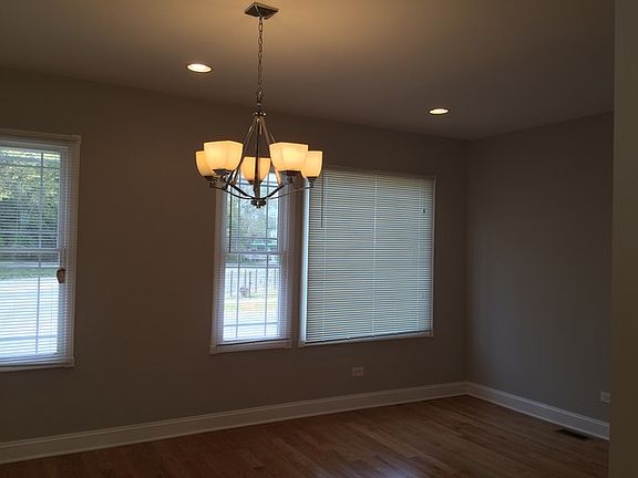 4th image of 8745 S Essex Ave