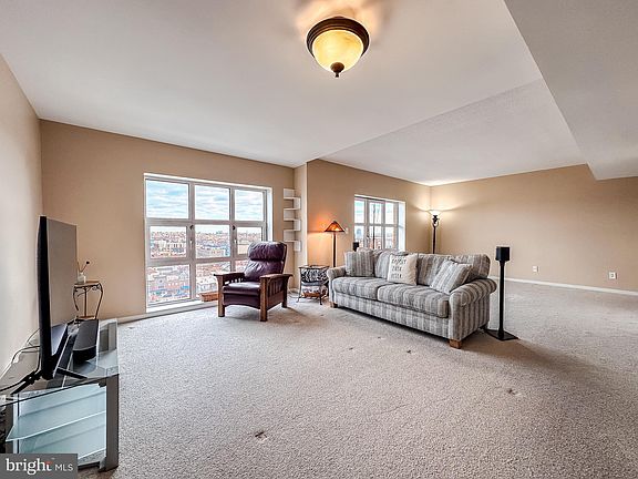 2nd image of 250 President St Unit 1103